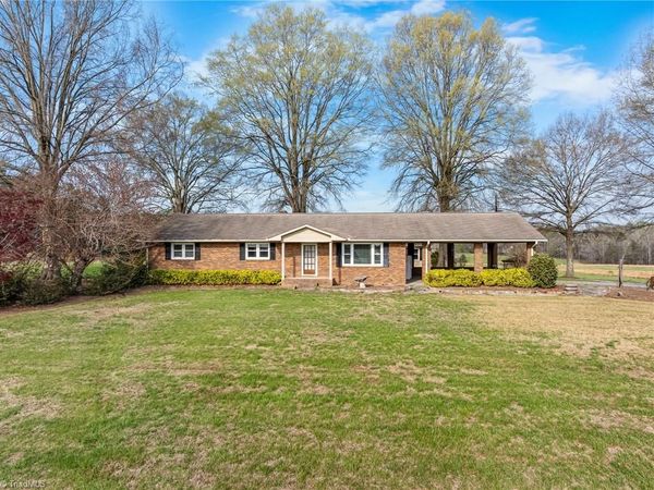 249 Dortmund Drive , Clemmons, NC 27012