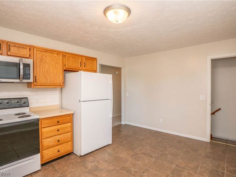 2005 17th Street NE, Canton, OH 44705 Photo 8