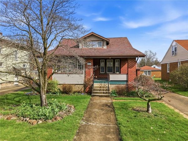 1027 Myrtle Pl, Sharon, PA 16146