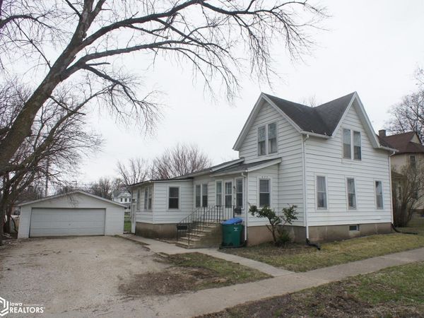 522 Division Street, Webster City, IA 50595