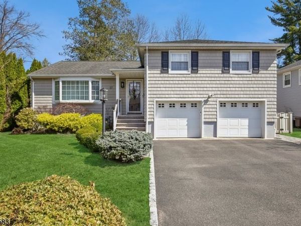 27 Garden Oval, Springfield, NJ 07081