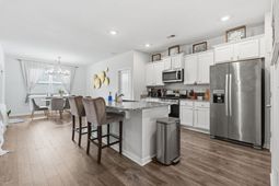 2261 Blackthorn Dr. photo 4