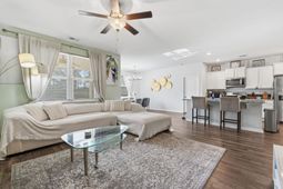 2261 Blackthorn Dr. photo 4