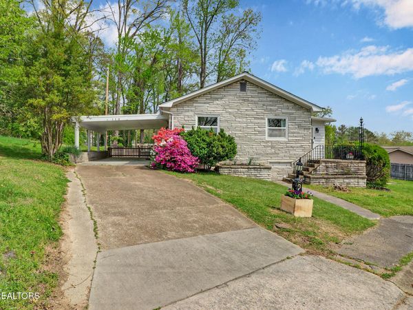 119 E Magnolia Lane, Oak Ridge, TN 37830