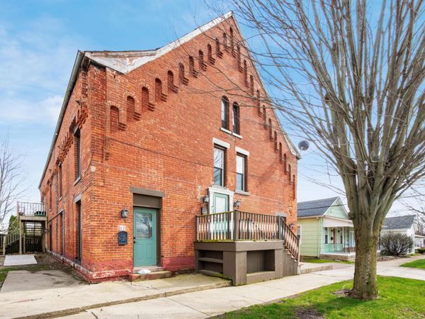 84 W 2nd Street, London, OH 43140