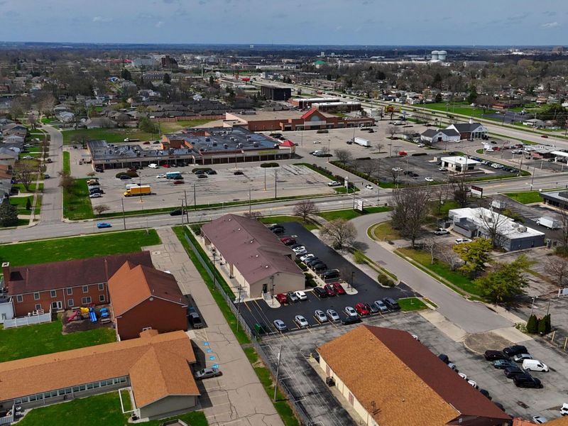 5770 Karl Road, Columbus, OH 43229 Photo 17