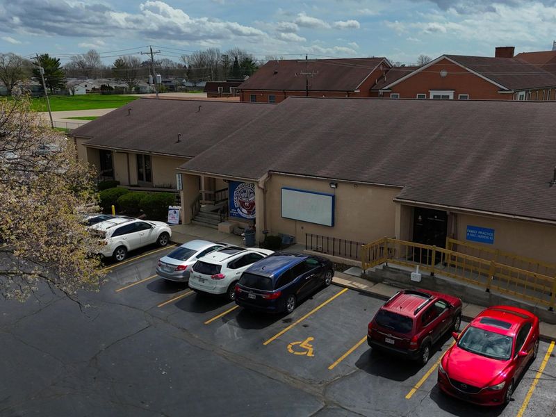 5770 Karl Road, Columbus, OH 43229 Photo 6