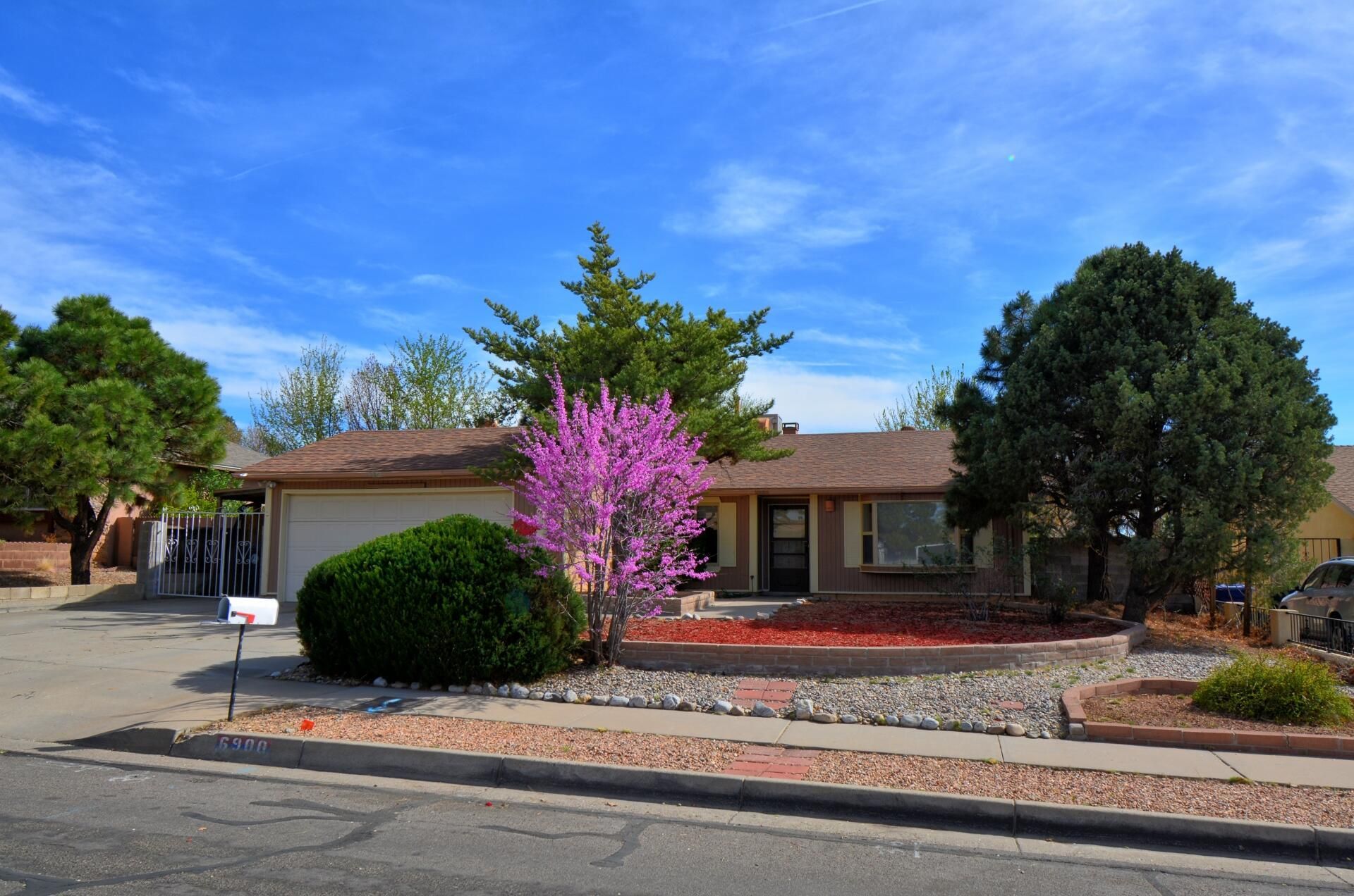 6900 Luella Anne Drive Ne, Albuquerque, NM 87109 Main Photo