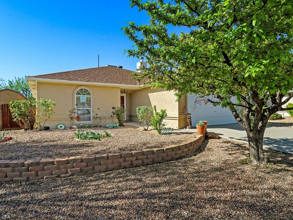 6700 Tierra Vista Avenue NW, Albuquerque, NM 87120