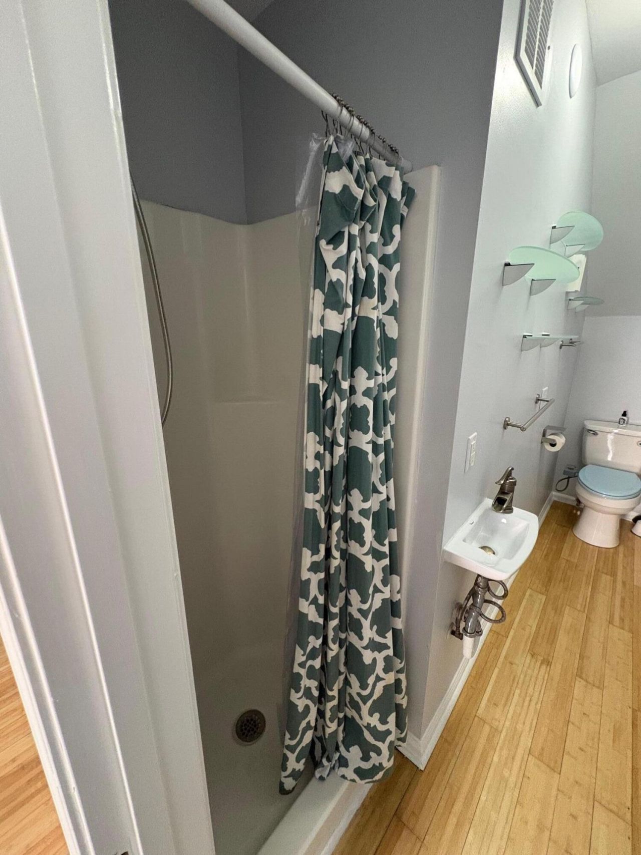 19 Rose Lane Photo 16