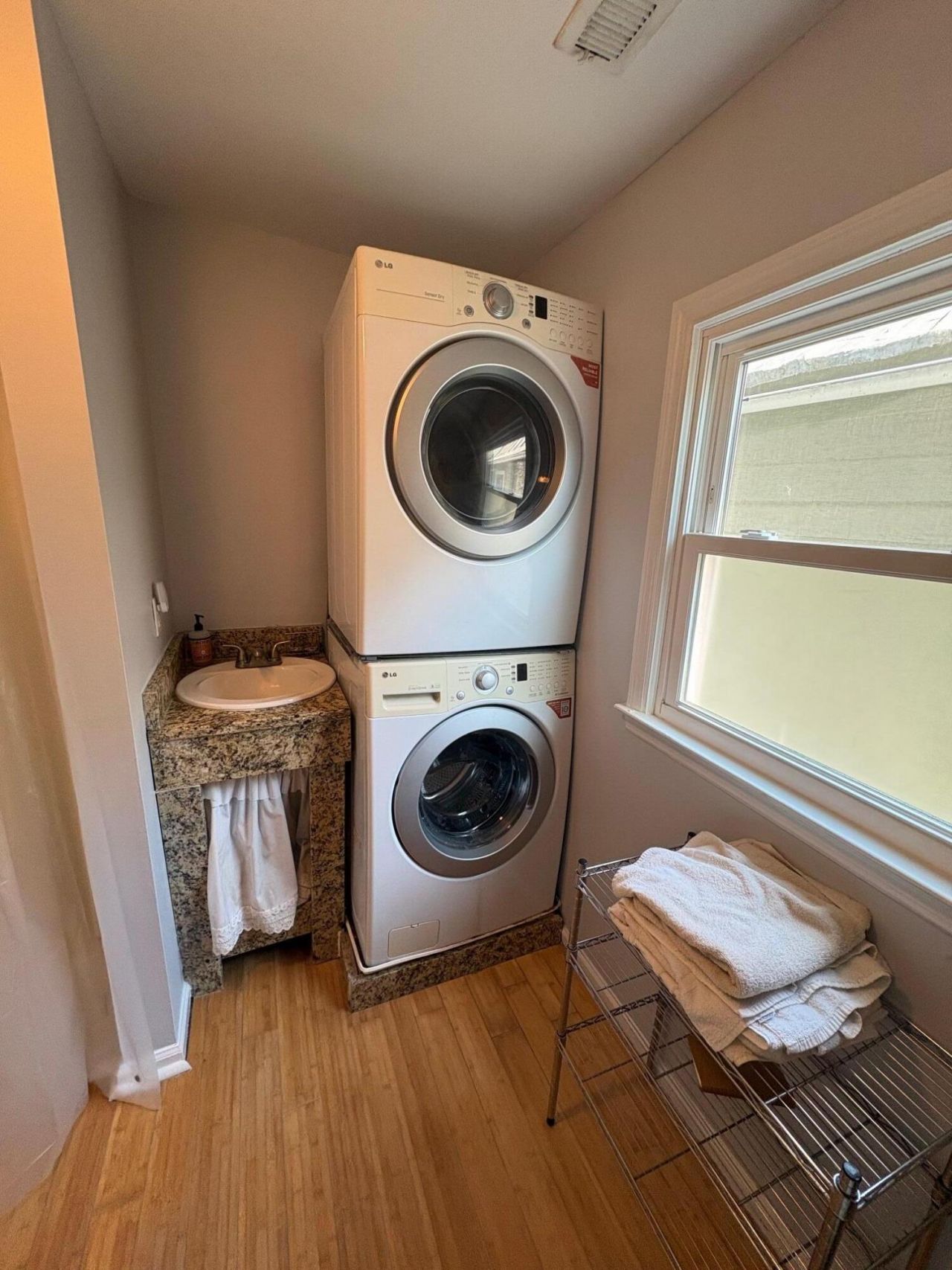 19 Rose Lane Photo 26