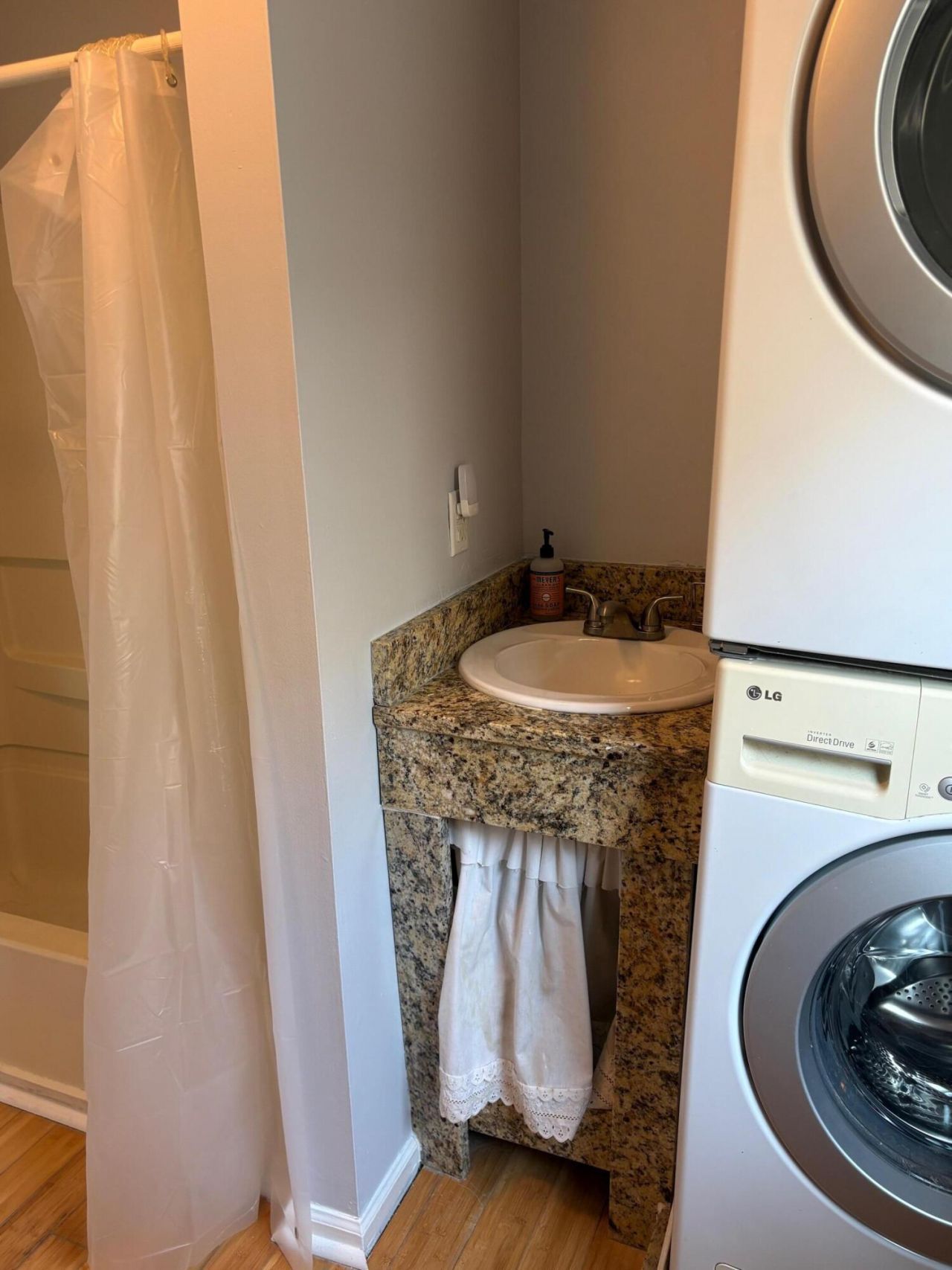 19 Rose Lane Photo 27