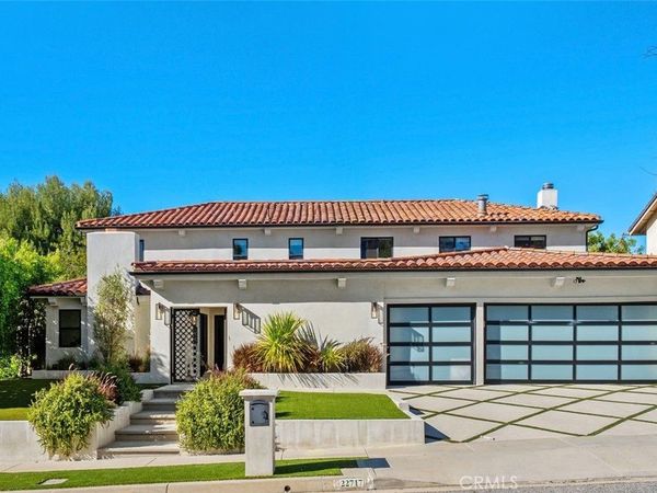 22717 De Kalb Drive, Calabasas, CA 91302