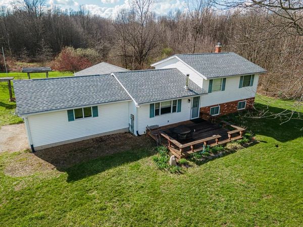 8348 County Road 20, Mansfield, OH 44904