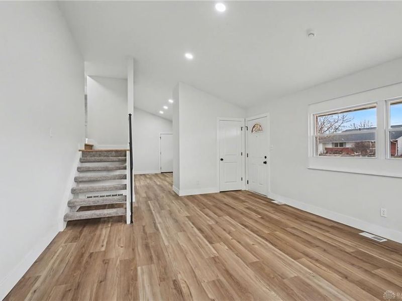 419 Falcon Drive, New Carlisle, OH 45344 Photo 7