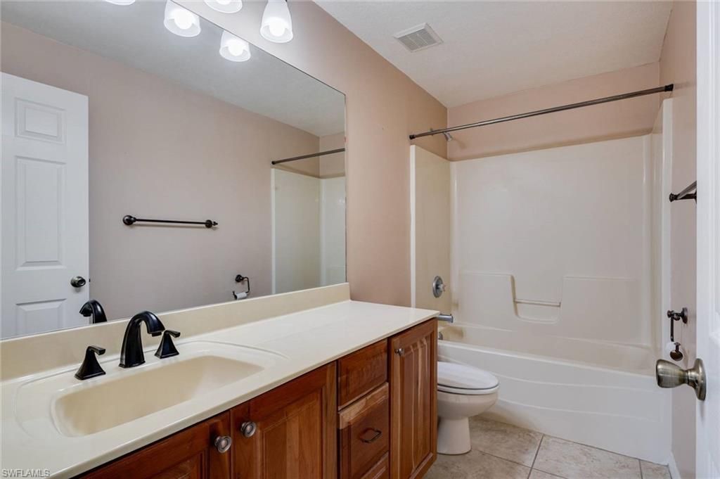 6136 Hester Ave, Fort Myers, FL 33905 Photo