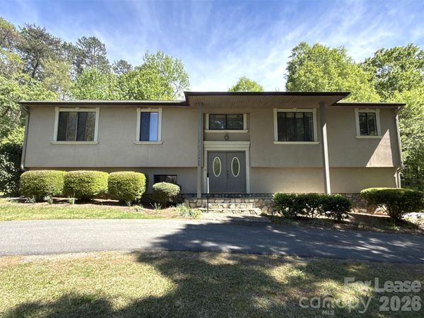 13930 Idlewild Road , Matthews, NC 28105