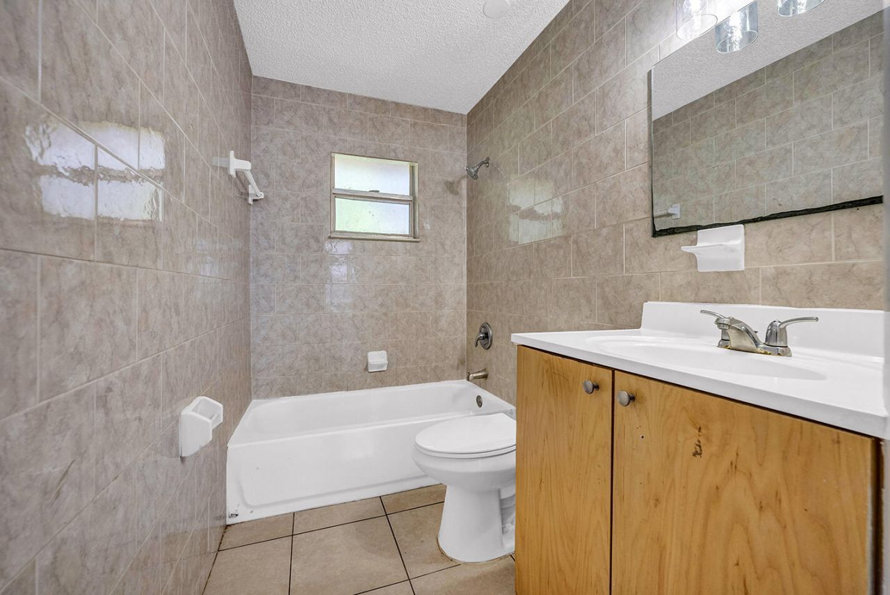 336 NE 12th Avenue, Boynton Beach, FL 33435 Photo