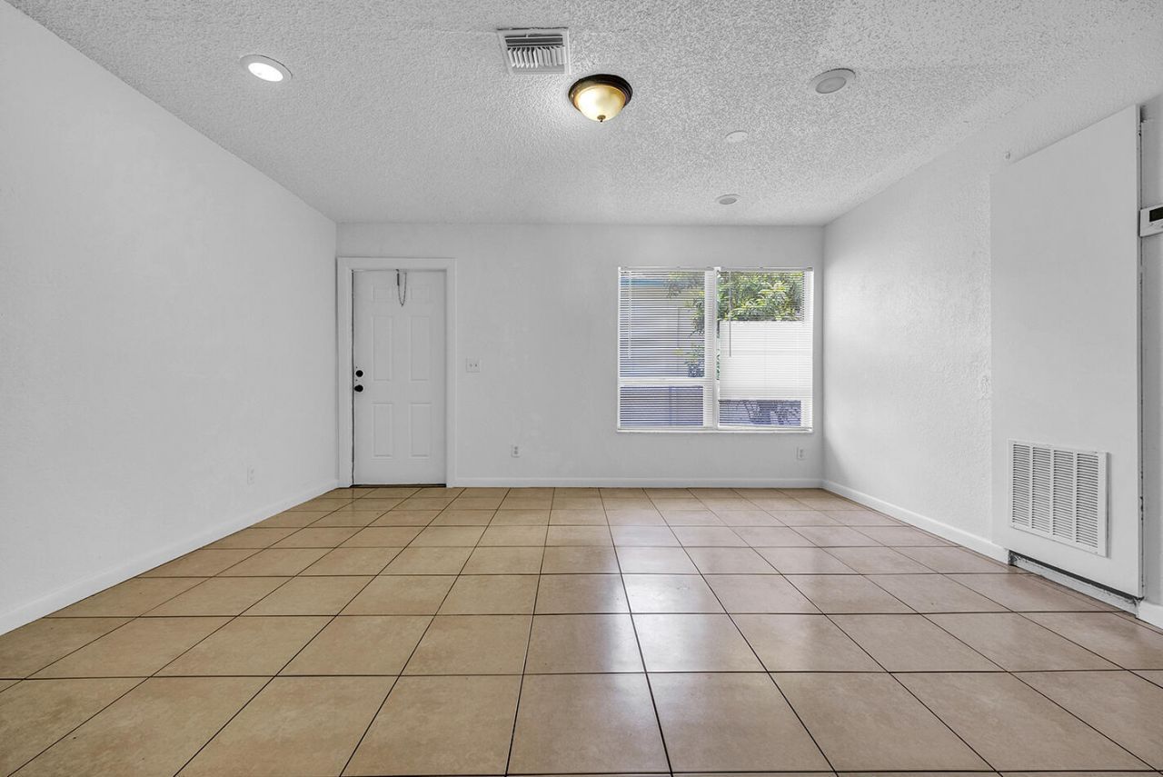 336 NE 12th Avenue, Boynton Beach, FL 33435 Photo