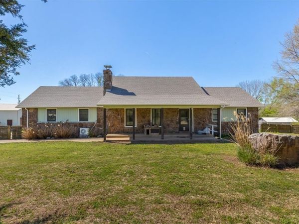 1111 Rocky Dell Road, Gravette, AR 72736