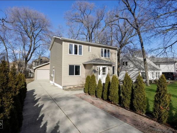 105 E Red Oak Avenue , Bensenville, IL 60106