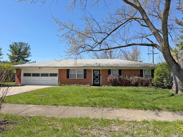 709 Birmingham Road , Westerville, OH 43081