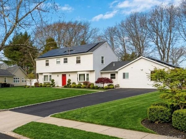 11 Manor Lane , Stony Brook, NY 11790