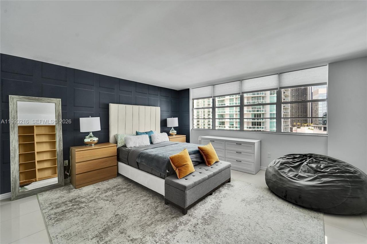 825 Brickell Bay Dr, Unit 2048, Miami, FL 33131 Photo