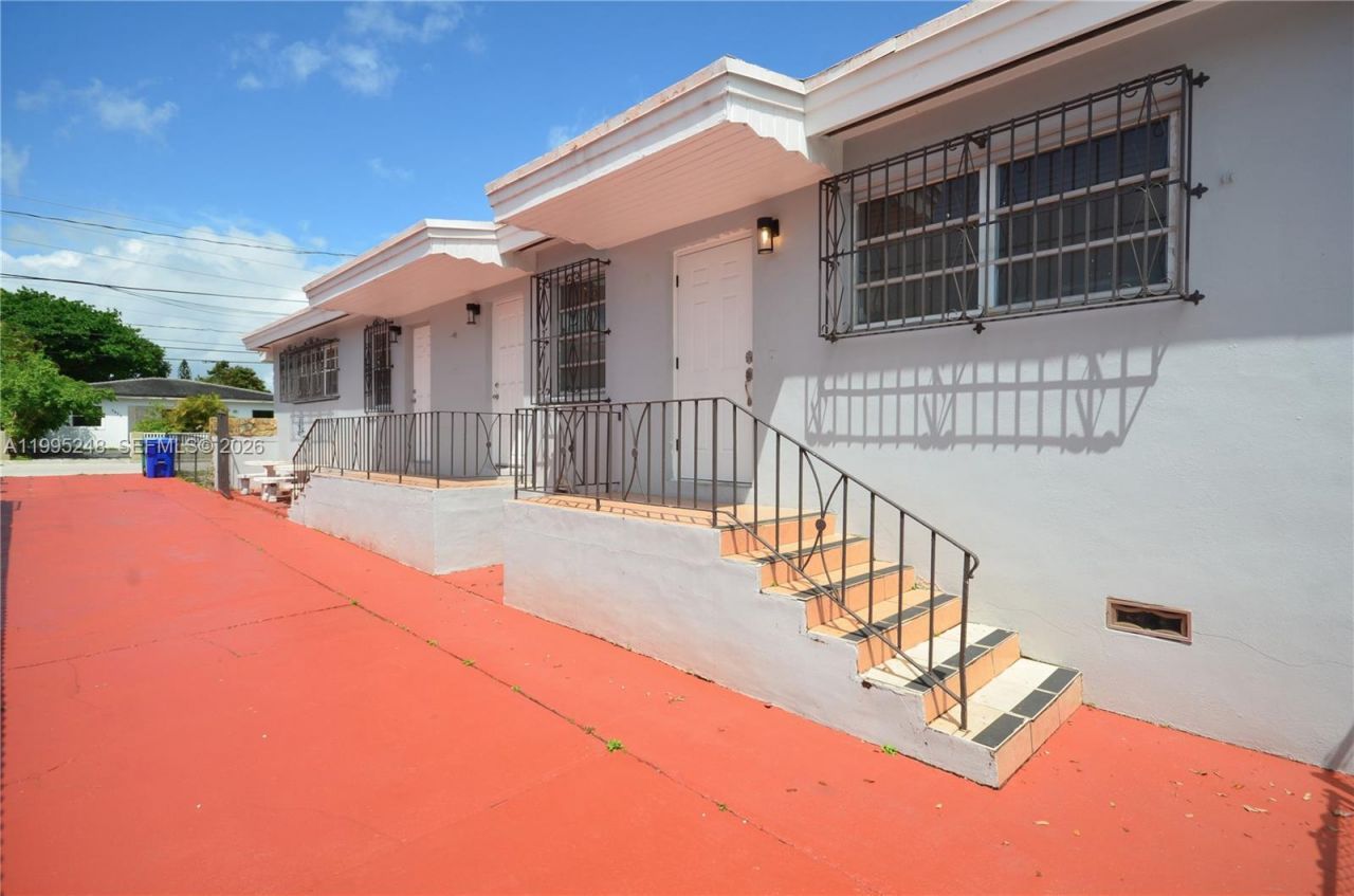2430 SW 16th St, Unit 2430, Miami, FL 33145 Photo