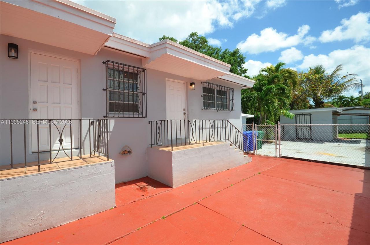 2430 SW 16th St, Unit 2430, Miami, FL 33145 Photo