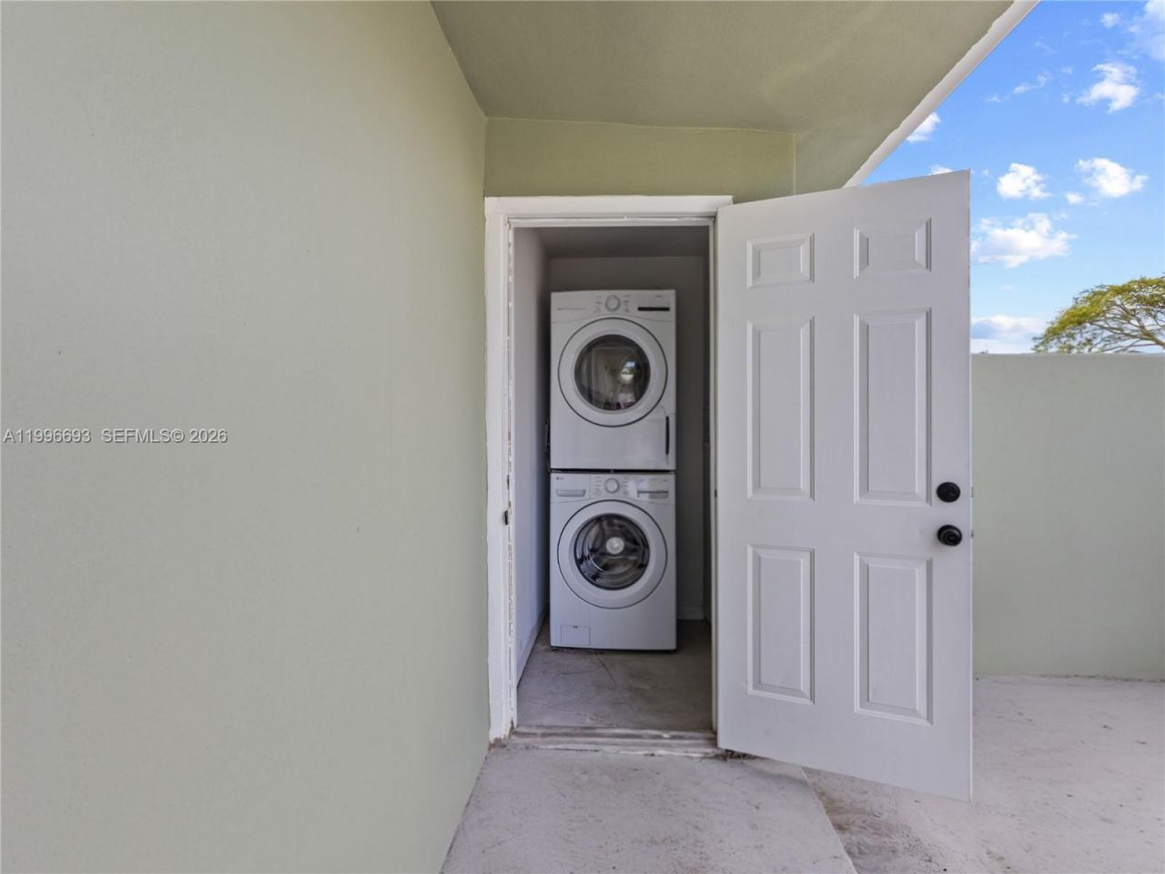 10017 SW 23rd Ter, Miami, FL 33165 Photo