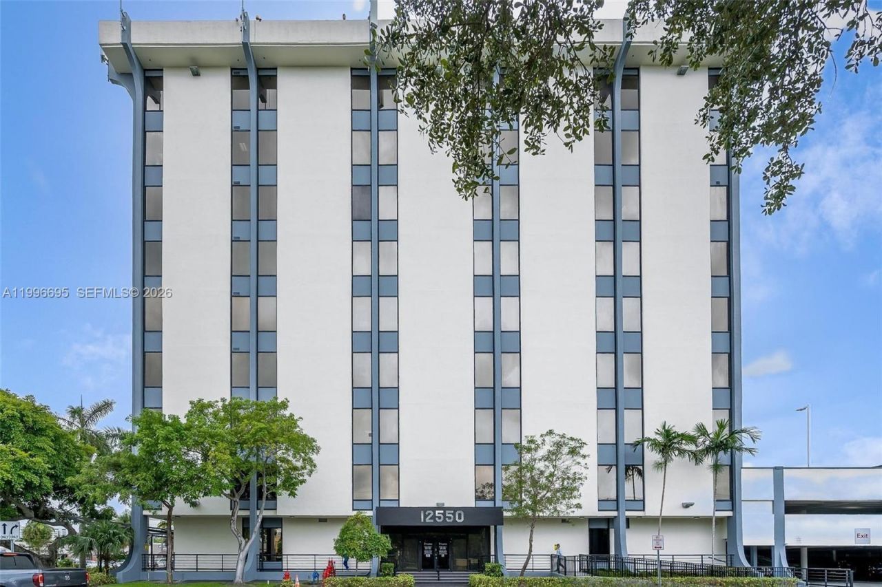 12550 Biscayne Blvd , Unit 311, North Miami, FL 33181 Photo