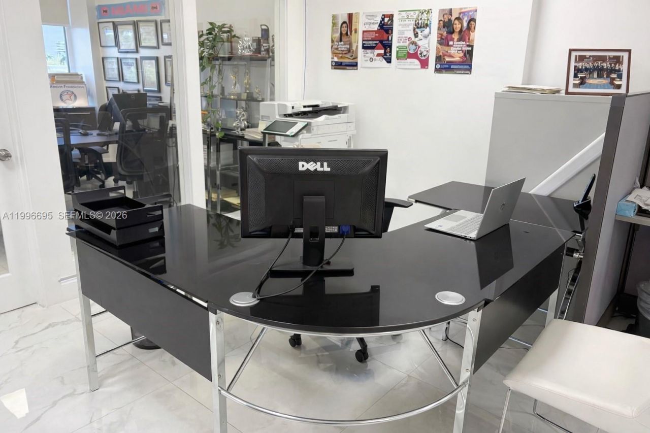 12550 Biscayne Blvd , Unit 311, North Miami, FL 33181 Photo