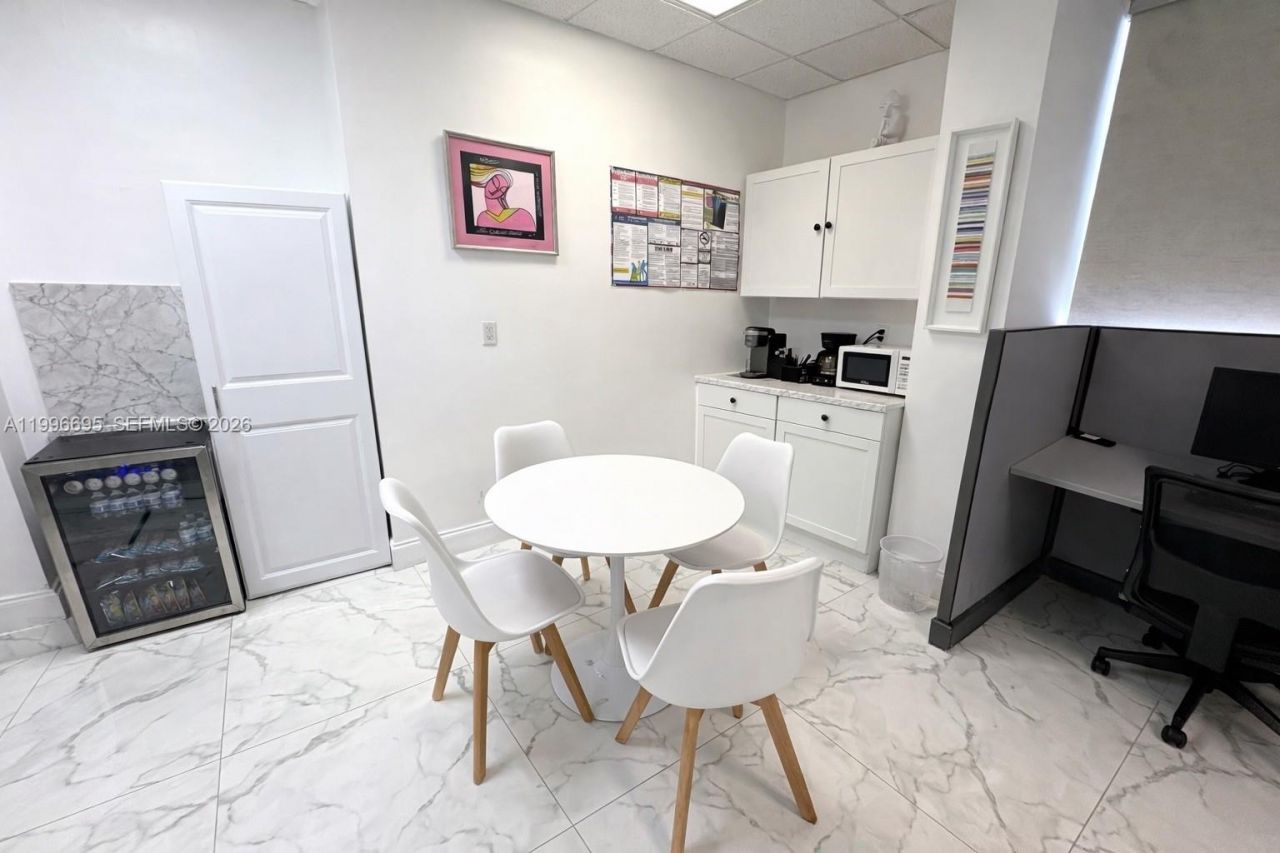 12550 Biscayne Blvd , Unit 311, North Miami, FL 33181 Photo