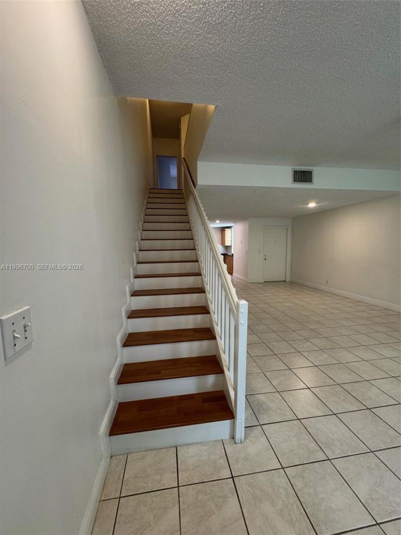 1503 Veracruz Ln, Unit 5-14, Weston, FL 33327 Photo