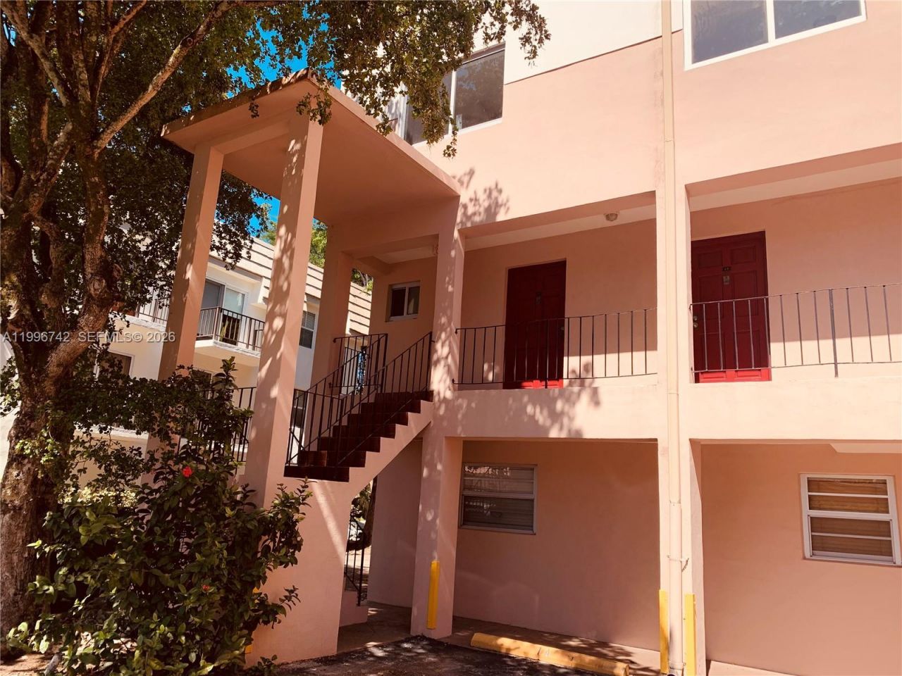 1110 Salzedo St, Unit 2C, Coral Gables, FL 33134 Photo