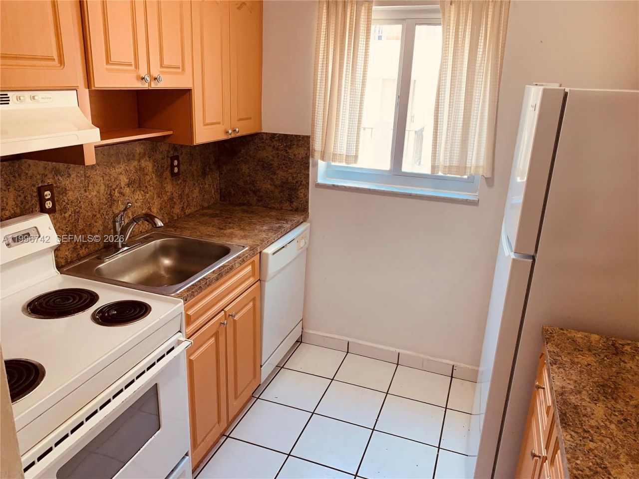 1110 Salzedo St, Unit 2C, Coral Gables, FL 33134 Photo