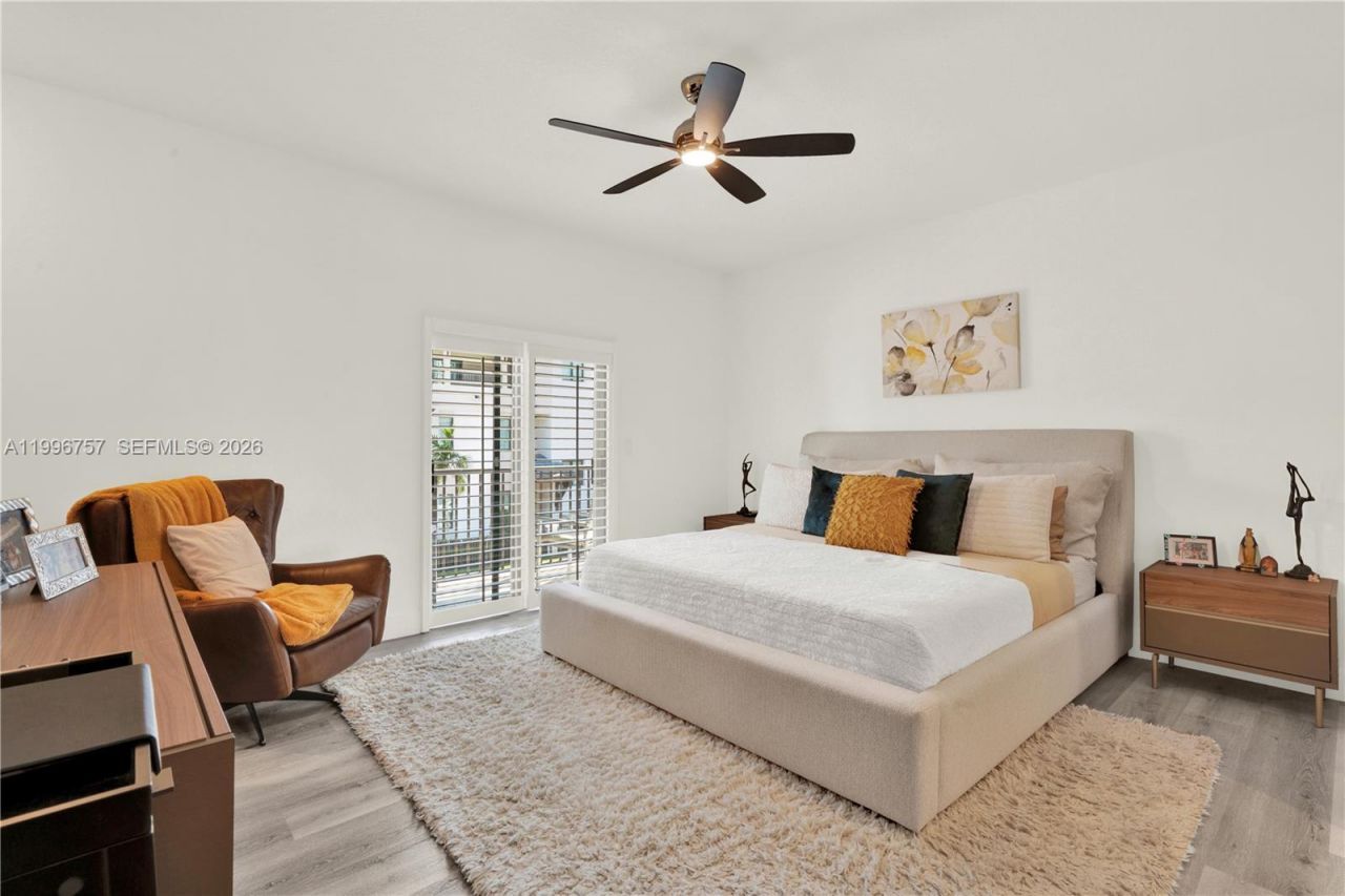 8319 NW 49th St , Doral, FL 33166 Photo