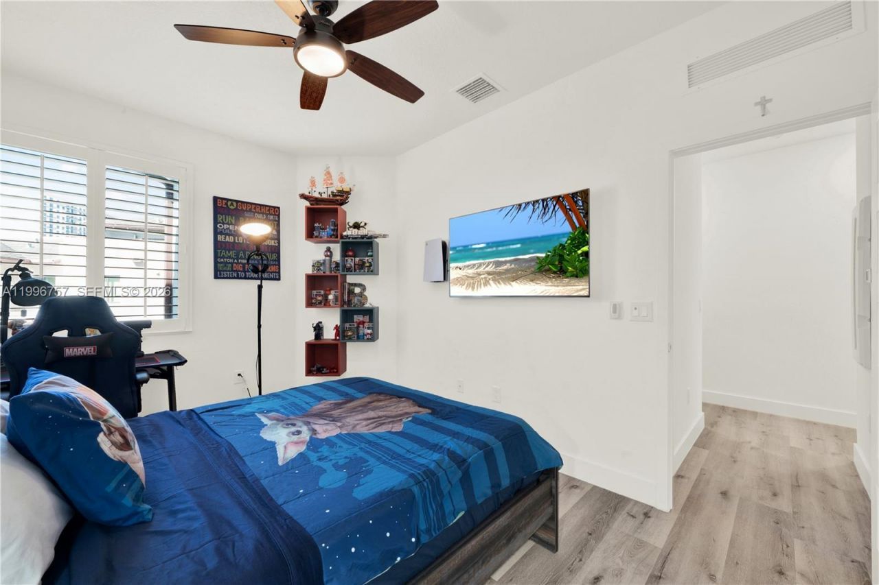 8319 NW 49th St , Doral, FL 33166 Photo