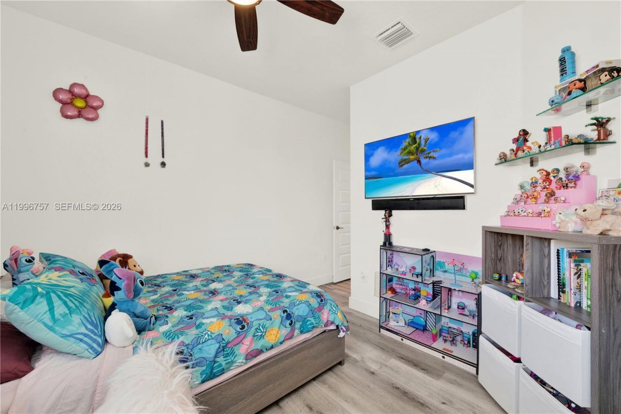 8319 NW 49th St , Doral, FL 33166 Photo