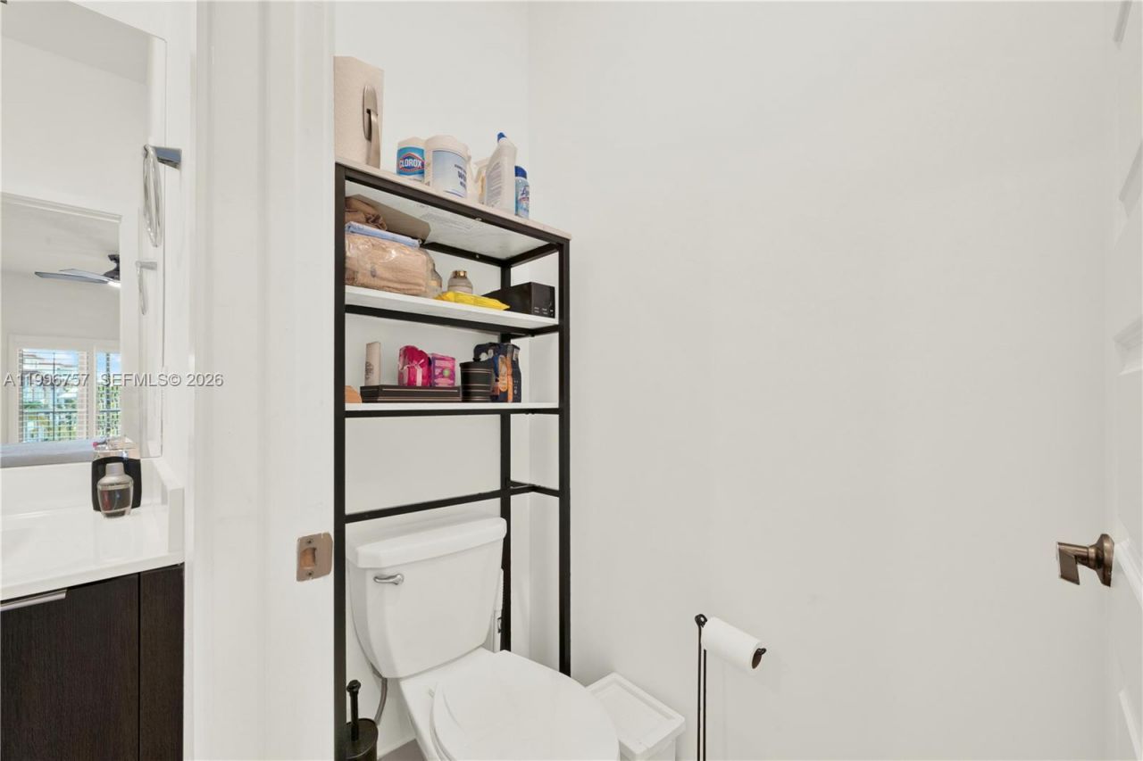 8319 NW 49th St , Doral, FL 33166 Photo