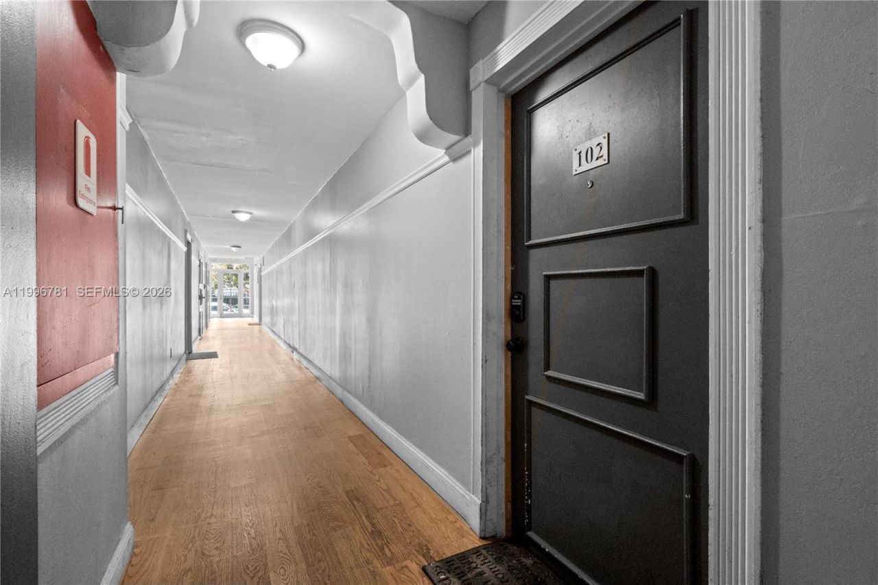 1027 Pennsylvania Ave, Unit 102, Miami Beach, FL 33139 Photo