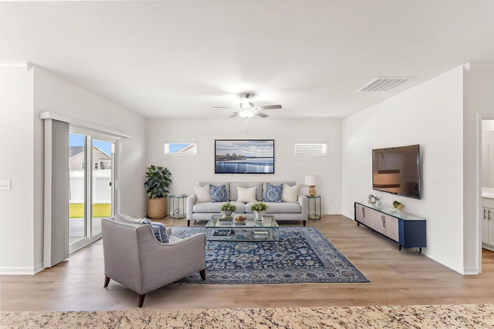 545 Honeyhill Loop Photo 11