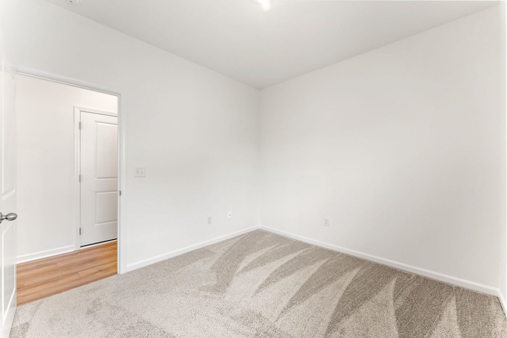 545 Honeyhill Loop Photo 21