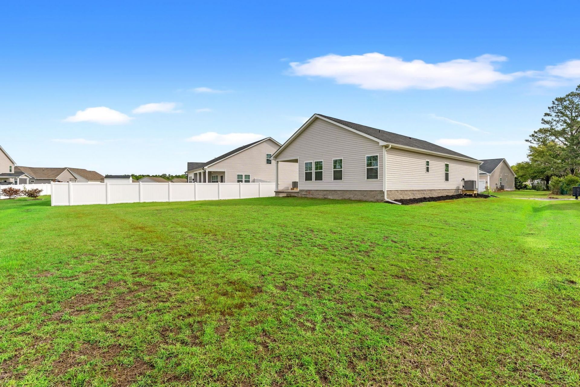 545 Honeyhill Loop Photo 38