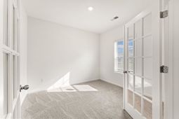 545 Honeyhill Loop photo 4