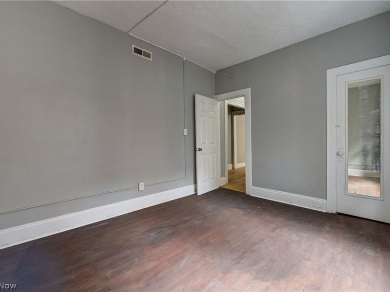 14120 Superior Road, Cleveland, OH 44118 Photo 16