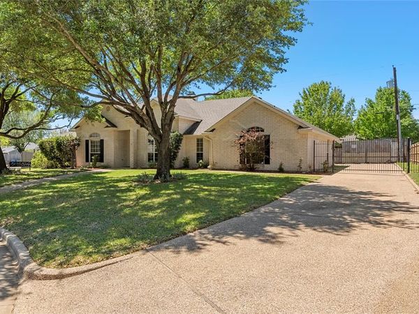 1209 Stonehill Circle, Hewitt, TX 76643
