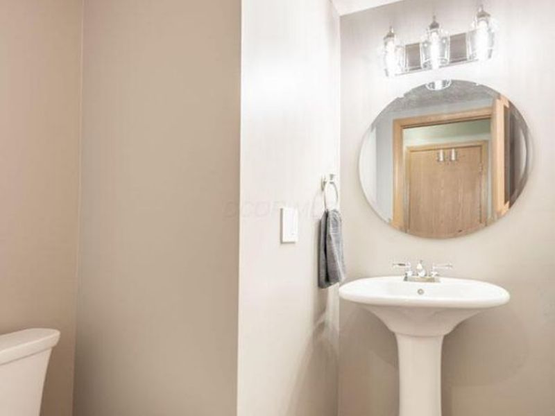 7545 Hemrich Drive, Canal Winchester, OH 43110 Photo 16