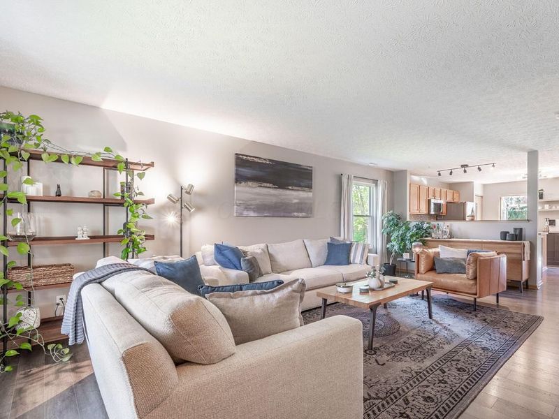 7545 Hemrich Drive, Canal Winchester, OH 43110 Photo 5